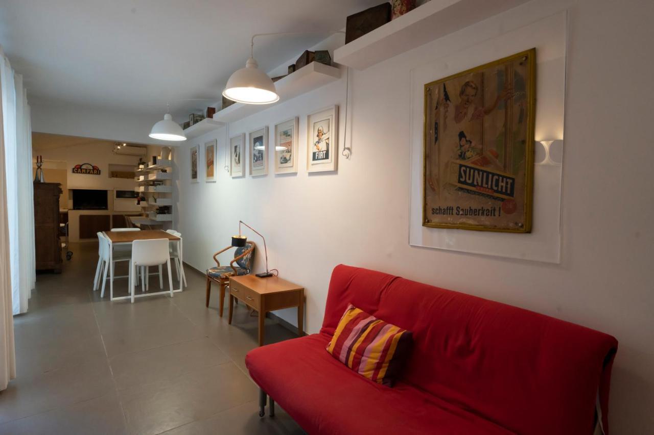 Acasha Loft Villa วิตตอเรีย ภายนอก รูปภาพ
